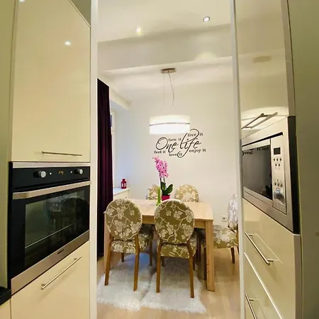 3 Wohnung,marijin Dvor