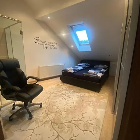 Apartament 3 Wohnung,marijin Dvor *