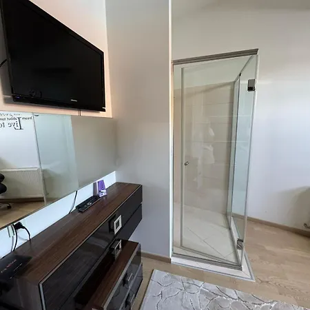 Apartment Dvor 92 M2, Marijin Dvor