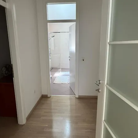 Dvor 92 M2, Marijin Dvor Apartment *