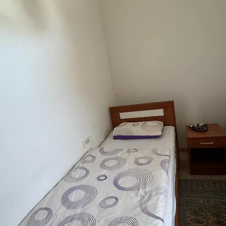 Dvor 92 M2, Marijin Dvor * Sarajevo