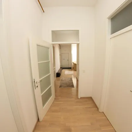 Dvor Marijin Dvor * سراييفو