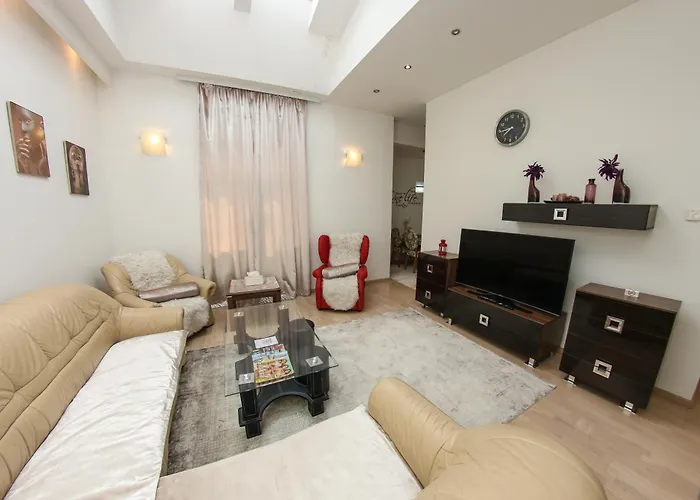 Dvor Marijin Dvor شقة