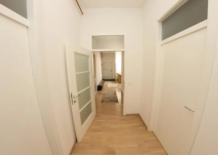 Dvor Marijin Dvor * سراييفو