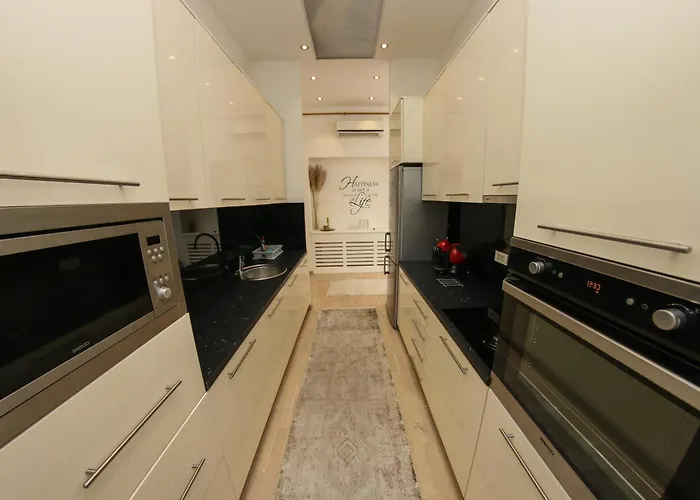 Dvor Marijin Dvor * سراييفو